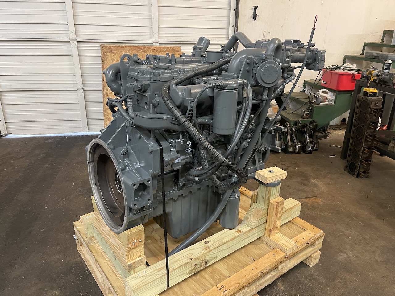 engine-shipping-stand-image-1.jpg