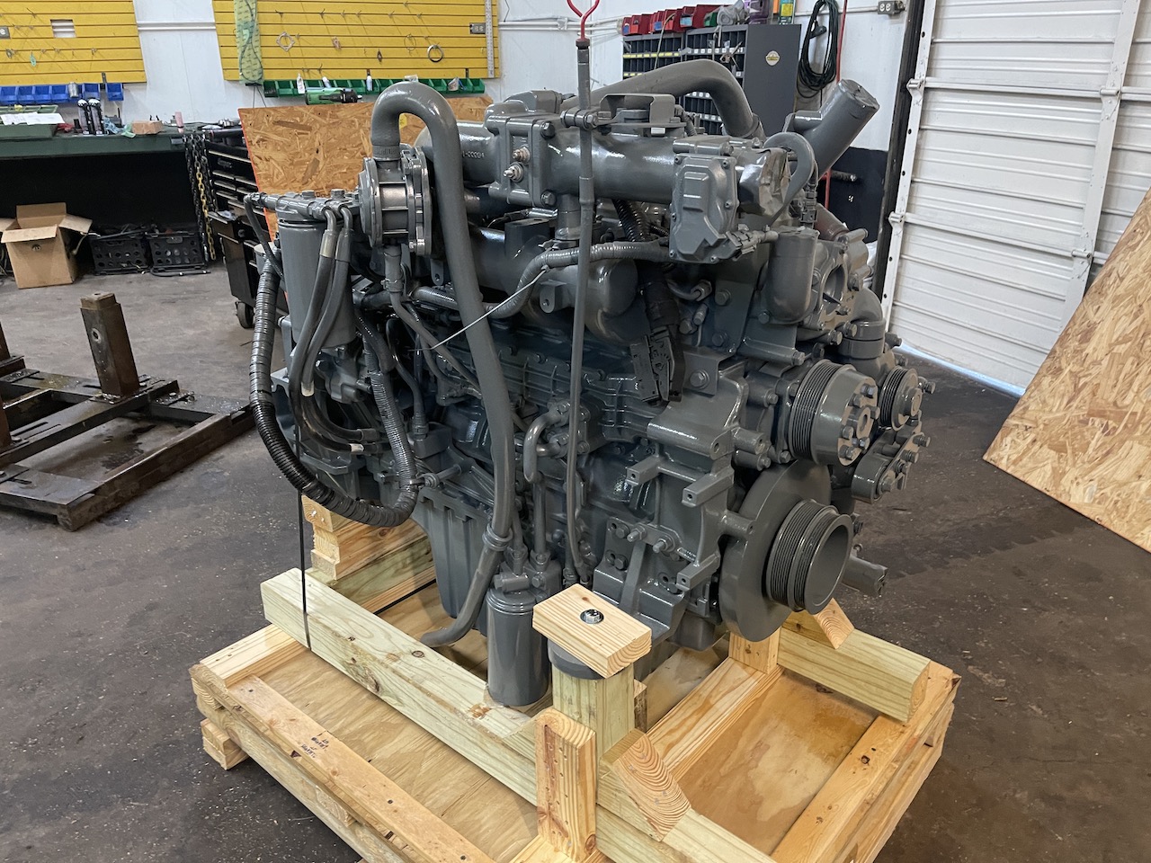 engine-shipping-stand-image-2.jpg